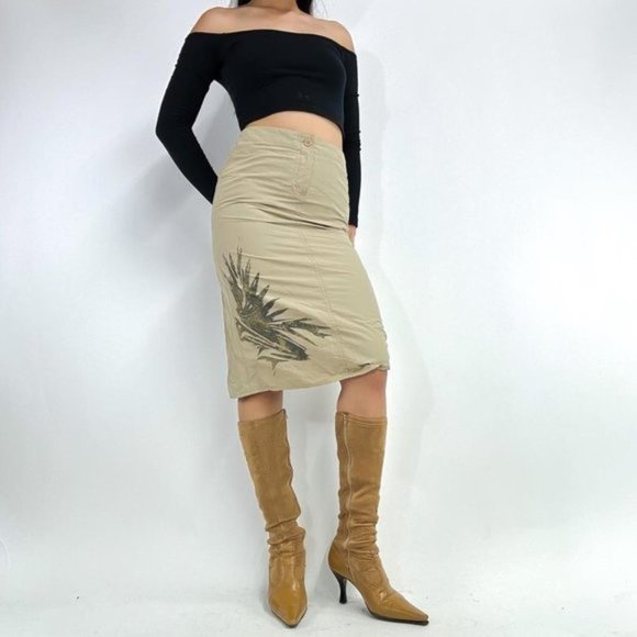 Gorgeous vintage 90s Armani Exchange Khaki Midi Skirt with abstract Motif and dr - Picture 1 of 8